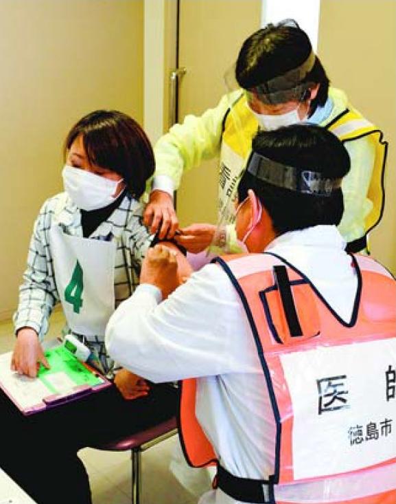 コロナワクチン集団接種　徳島市で模擬訓練