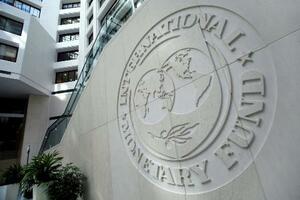 　国際通貨基金（ＩＭＦ）のロゴ＝２０１６年、ワシントン（ロイター＝共同）
