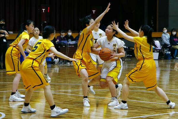 第1シードに男子城東、女子富岡東　全国高校バスケット県予選　対戦相手決まる