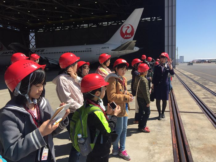 豆記者 熱心に取材 羽田空港で空の安全学ぶ 徳島の話題 徳島ニュース 徳島新聞