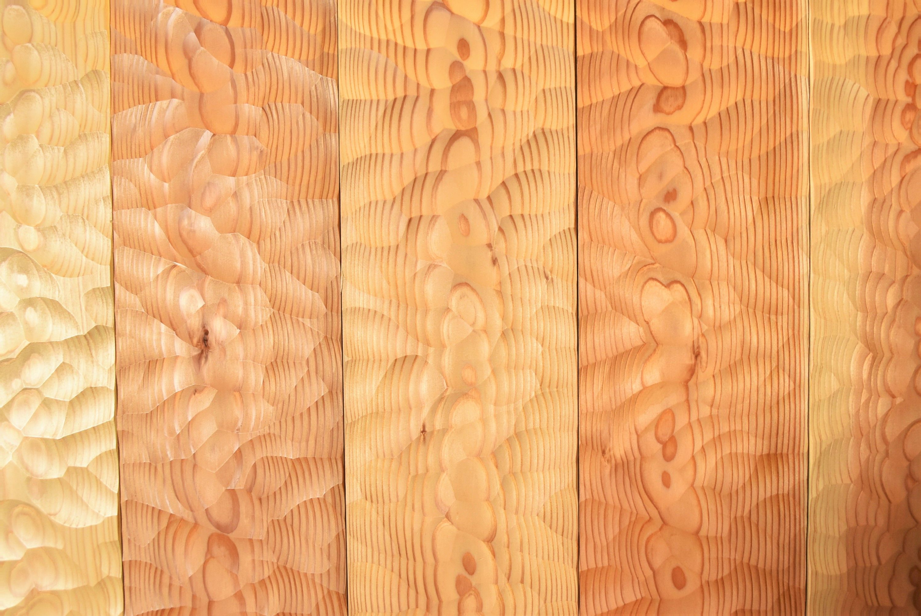 木の板一枚でオシャレな空間作り　佐野銘木店の加工木材が話題