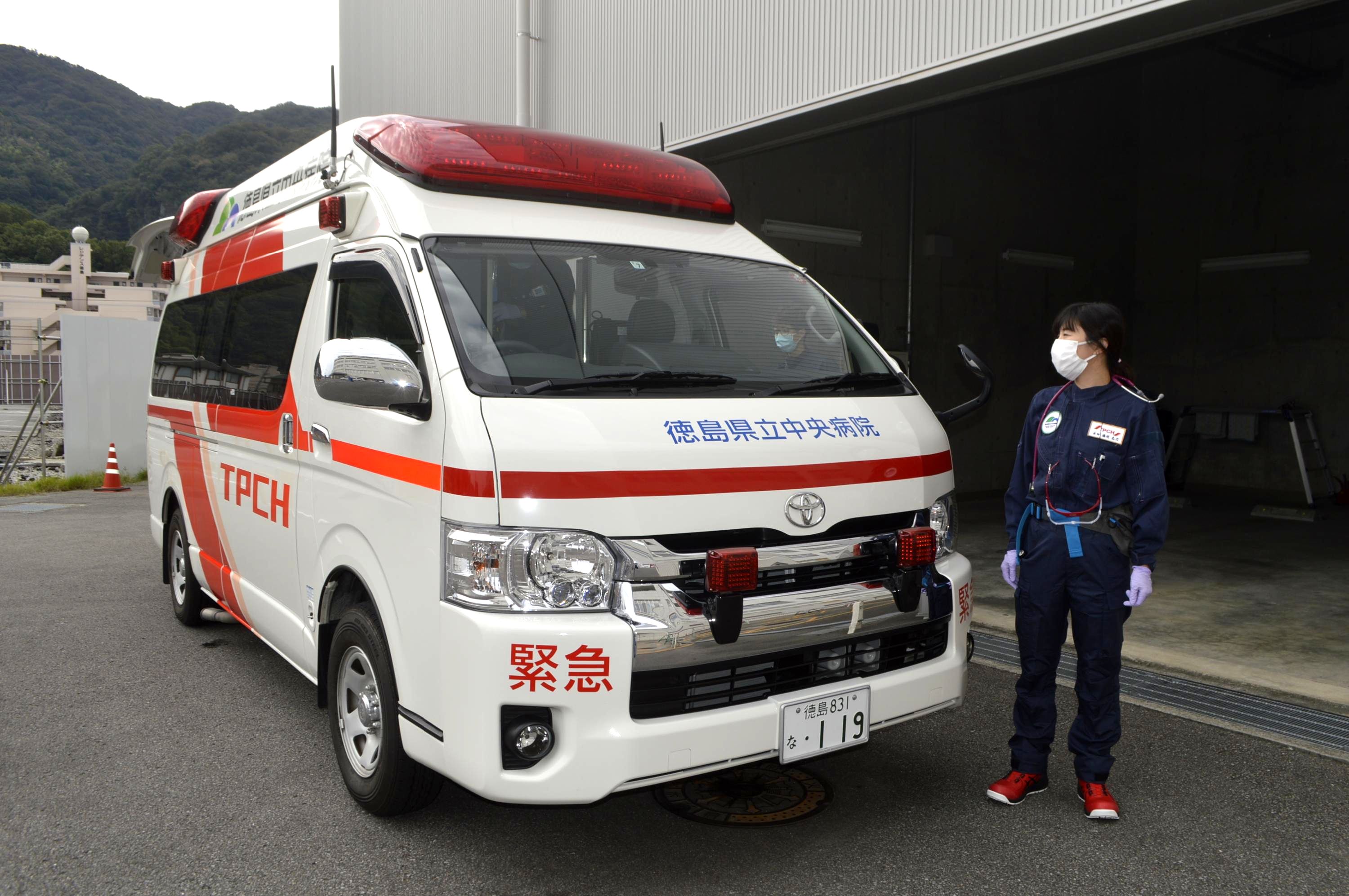 県立中央病院に｢ドクターカー｣　11月2日、県内公立で初運用