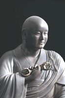 ３Ｄ技術を使って複製された陶製の弘法大師坐像。直接触れることができる